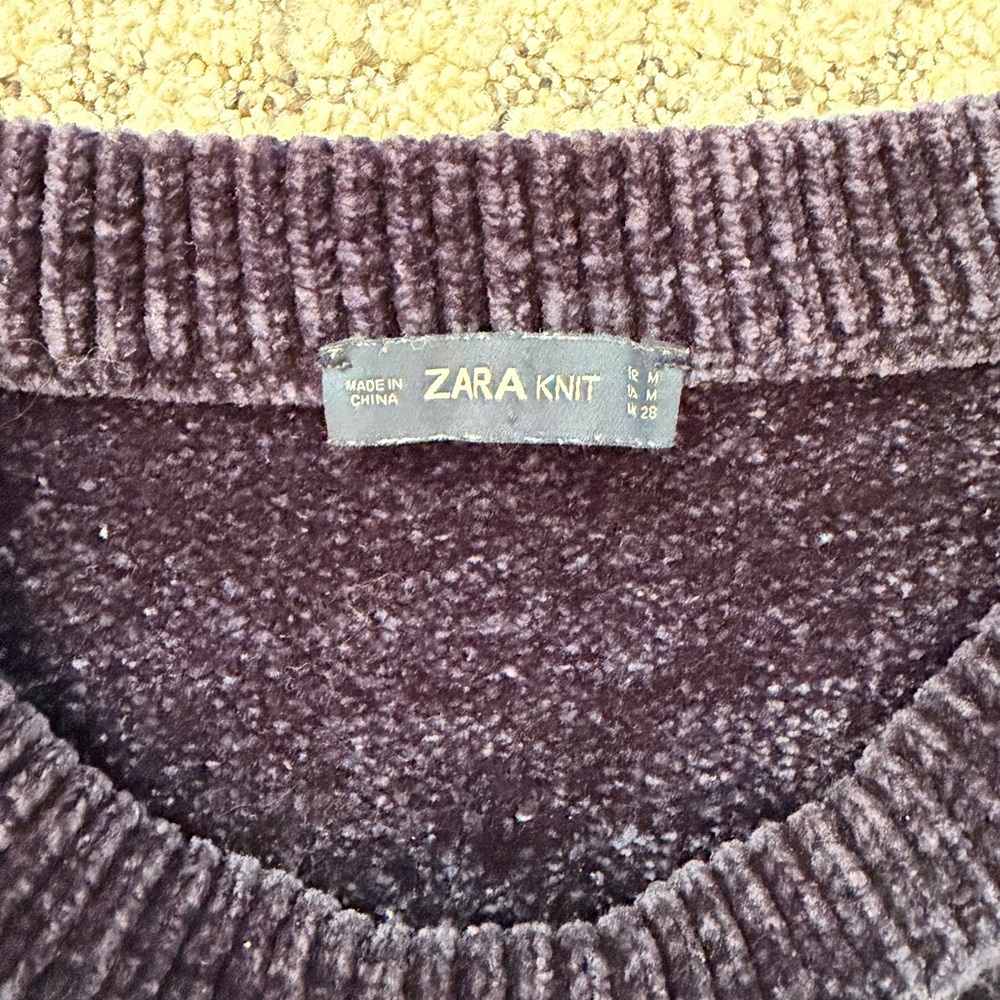 Zara Chenille Navy Sweater - Picture 2 of 2